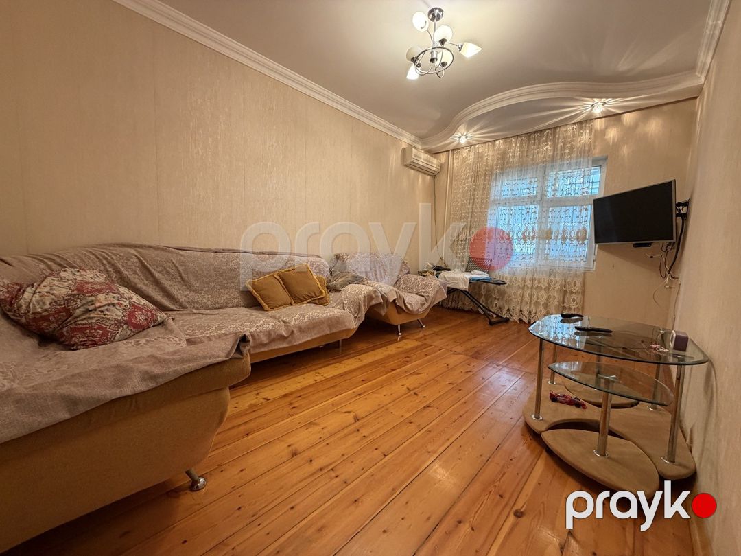 Satılır 4 otaqlı köhnə tikili 100 m² — Mənzil, Bakı (6)