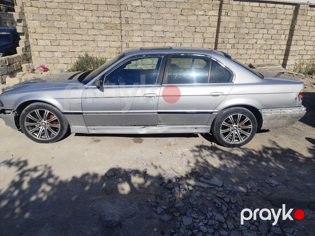 BMW 7 Series E38 sedan – ehtiyat hissələri Avtomobil tam işləkdir ama — Digər, Digah (7)