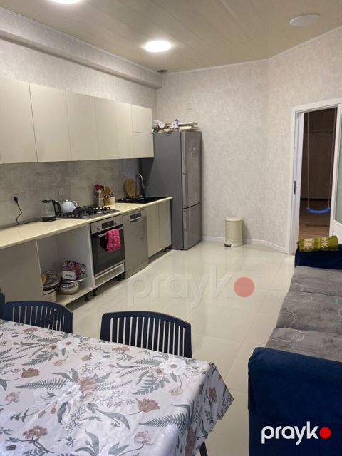 2-otaqlı yeni tikili, 5-ci mkr., 90 m²