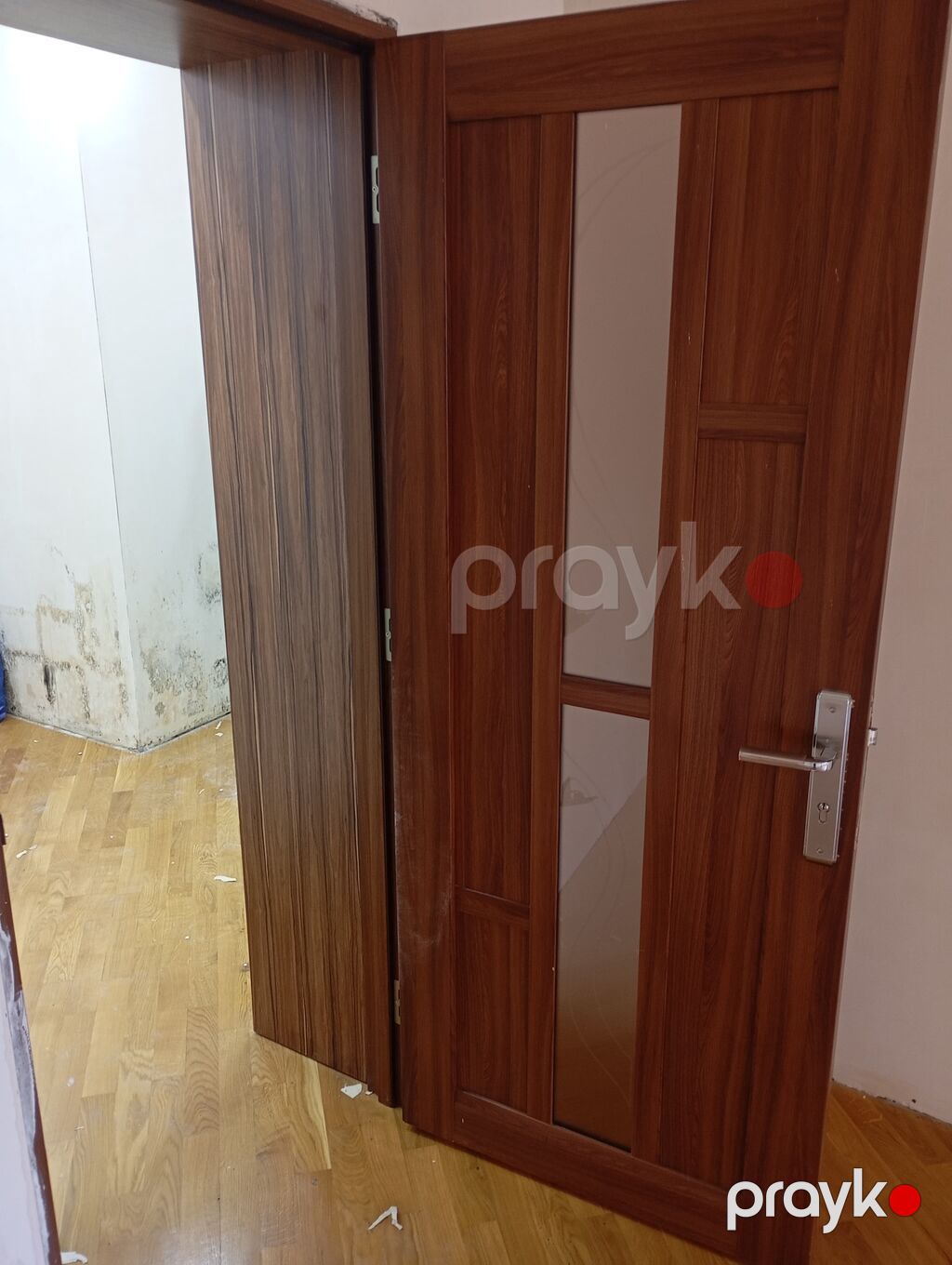 Naza 2 evdən çıxarılmalıdı Otaq qapıları satılır satılır — Pəncərələr, qapılar, balkonlar, Masazır
