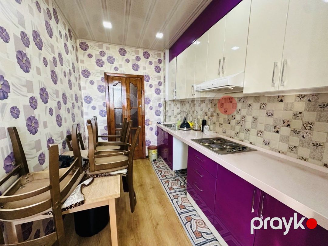 Satılır 2 otaqlı köhnə tikili 72 m² — Mənzil, Bakı (2)