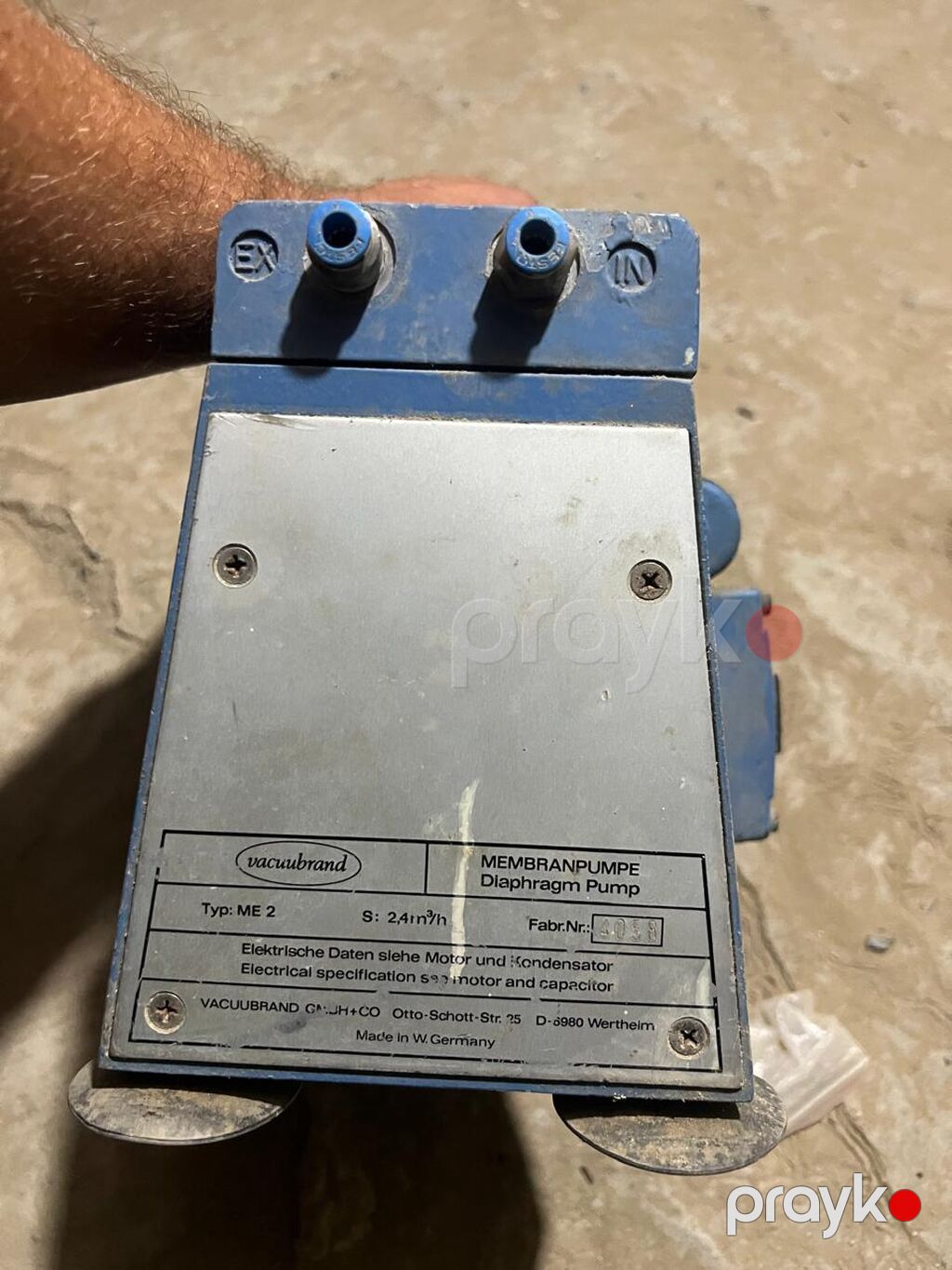 Vacuubrand ME 2 membran vakuum nasosu. Kompressor baliq satisi edenler — Tibbi avadanlıqlar, Xırdalan