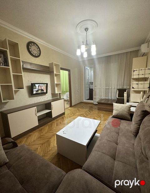 İcarəyə verilir 2 otaqlı köhnə tikili 50 m²
