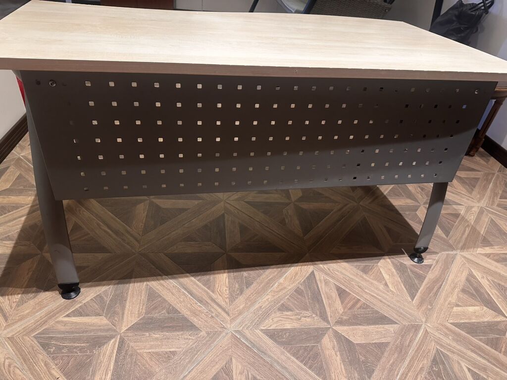 Ofis/iş masası – metal karkaslı, MDF üst səthli - Üst lövhə: açıq — Ofis mebeli, Digah (4)