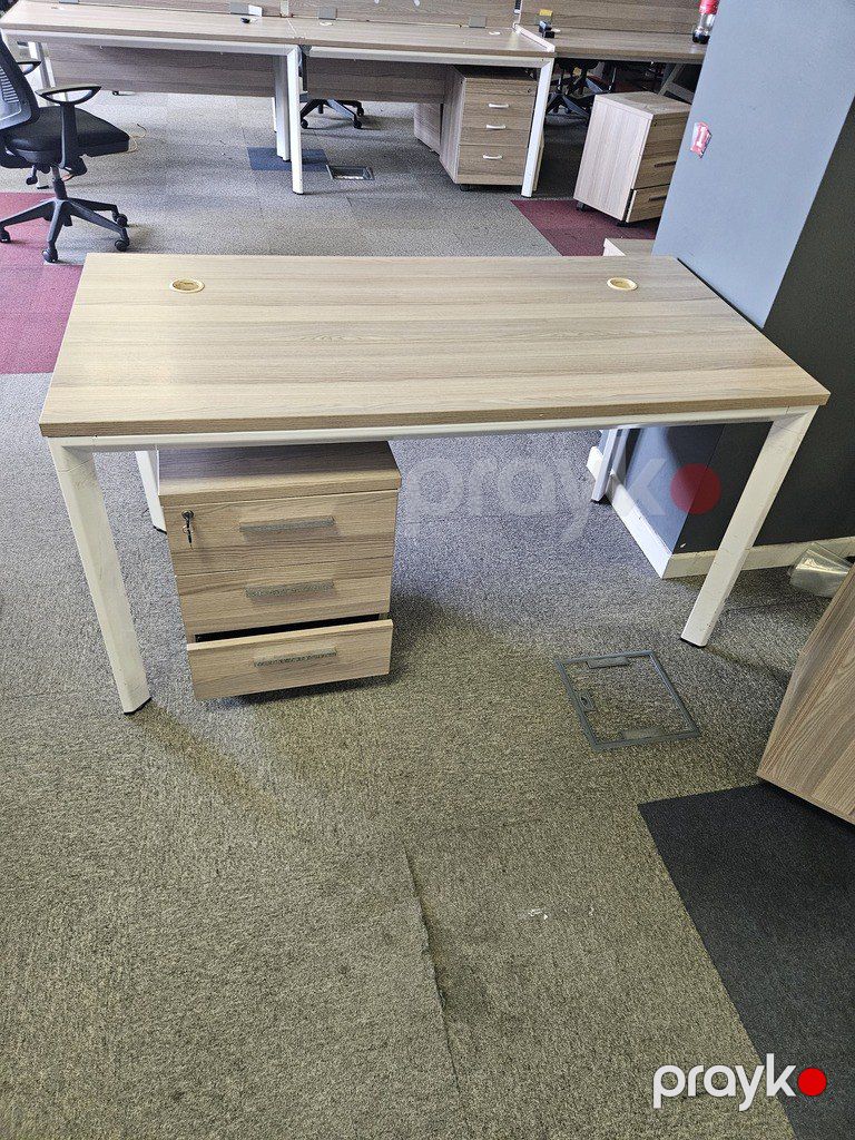 Ofis masası və tumbası — Mebel, Bakı (2)