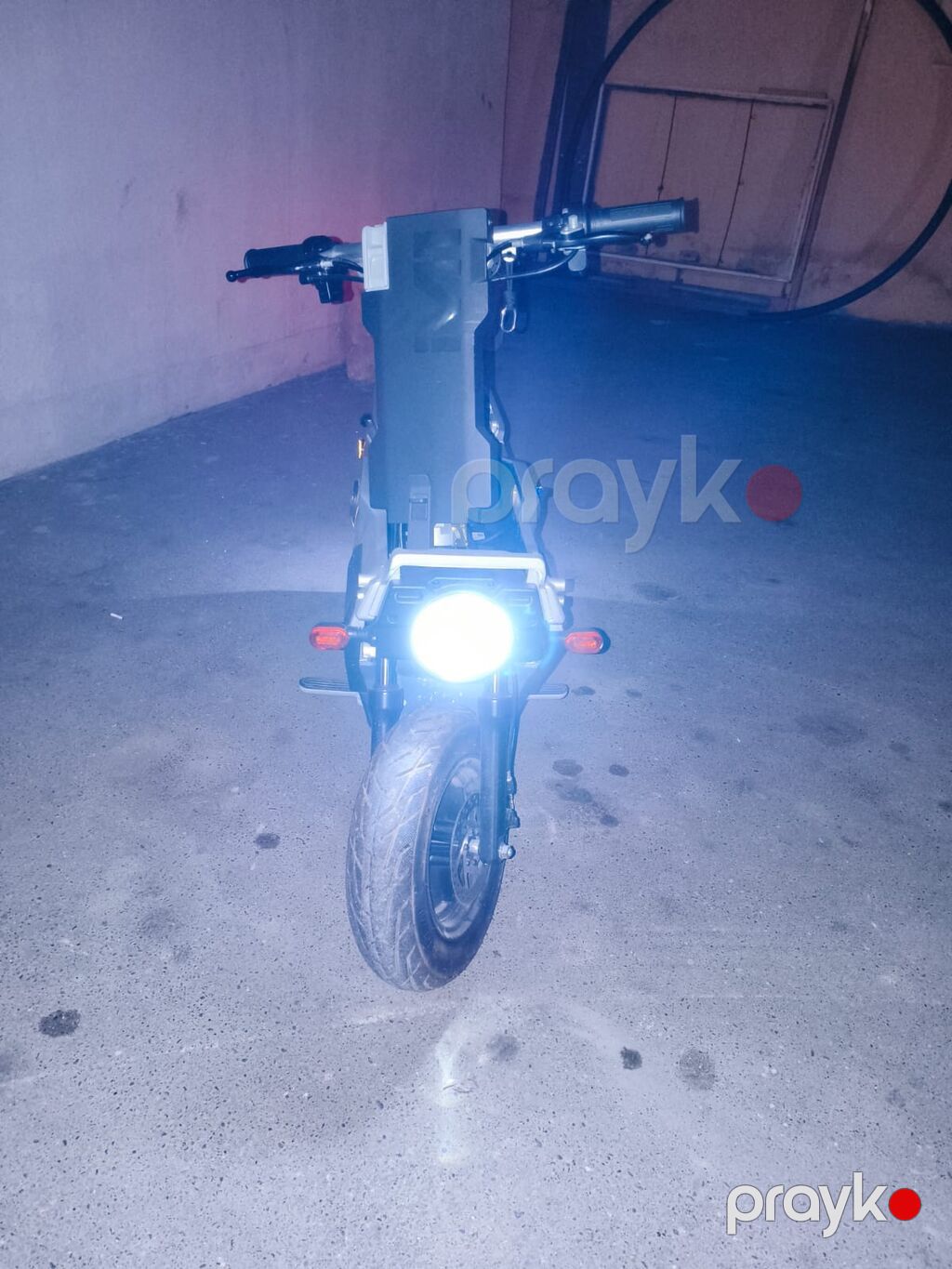 Elektrik mini-motosiklet / skuter Xüsusiyyətlər: - Kompakt, şəhər — Mopedlər və skuterlər, Bakı (6)