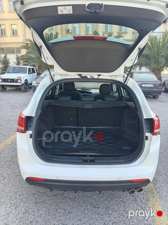Kia Ceed, 1.6 L, 2018 il, 220 000 km — Avtomobillər, Bakı (7)
