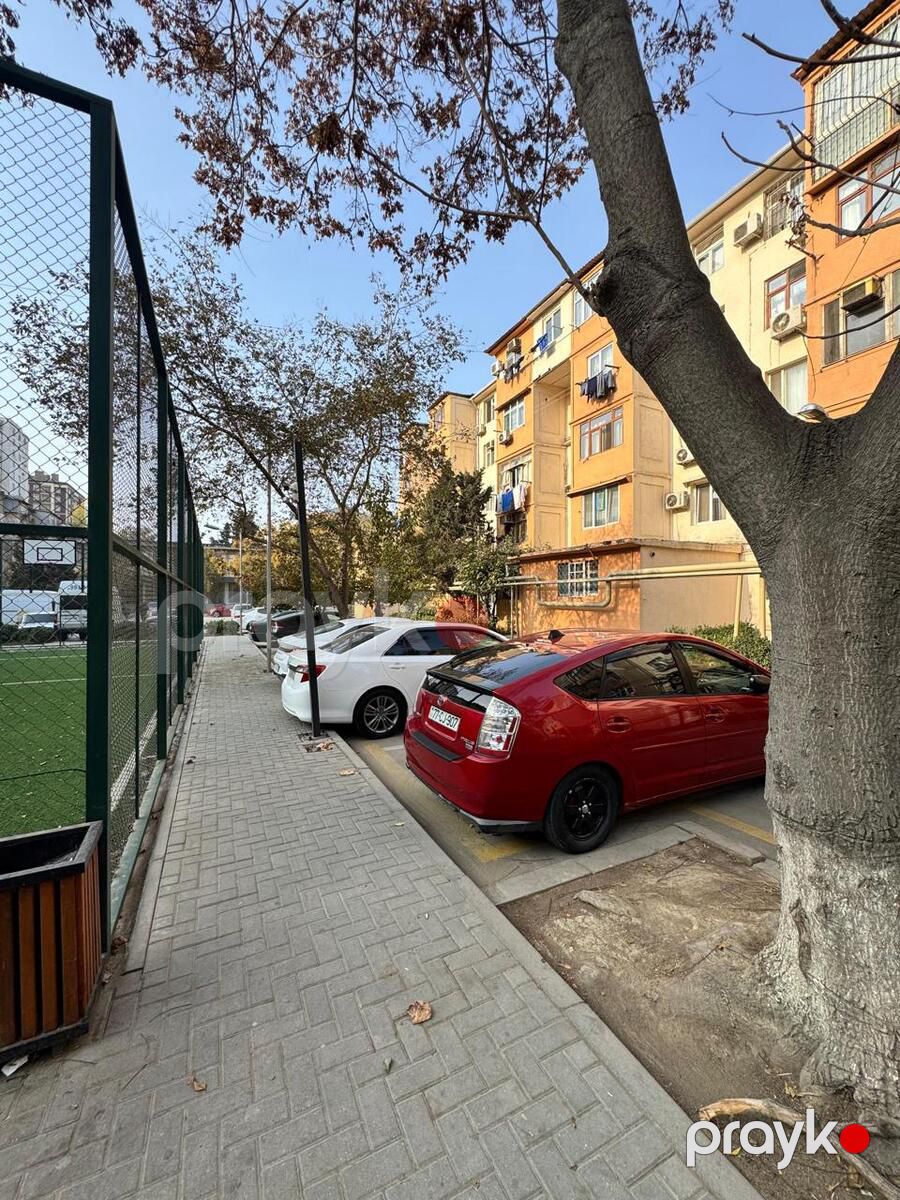 Satılır 2 otaqlı köhnə tikili 60 m² — Mənzil, Bakı (5)