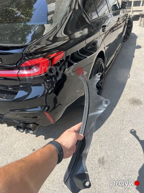 "BMW G30 F90" qanad plasması — Bakı