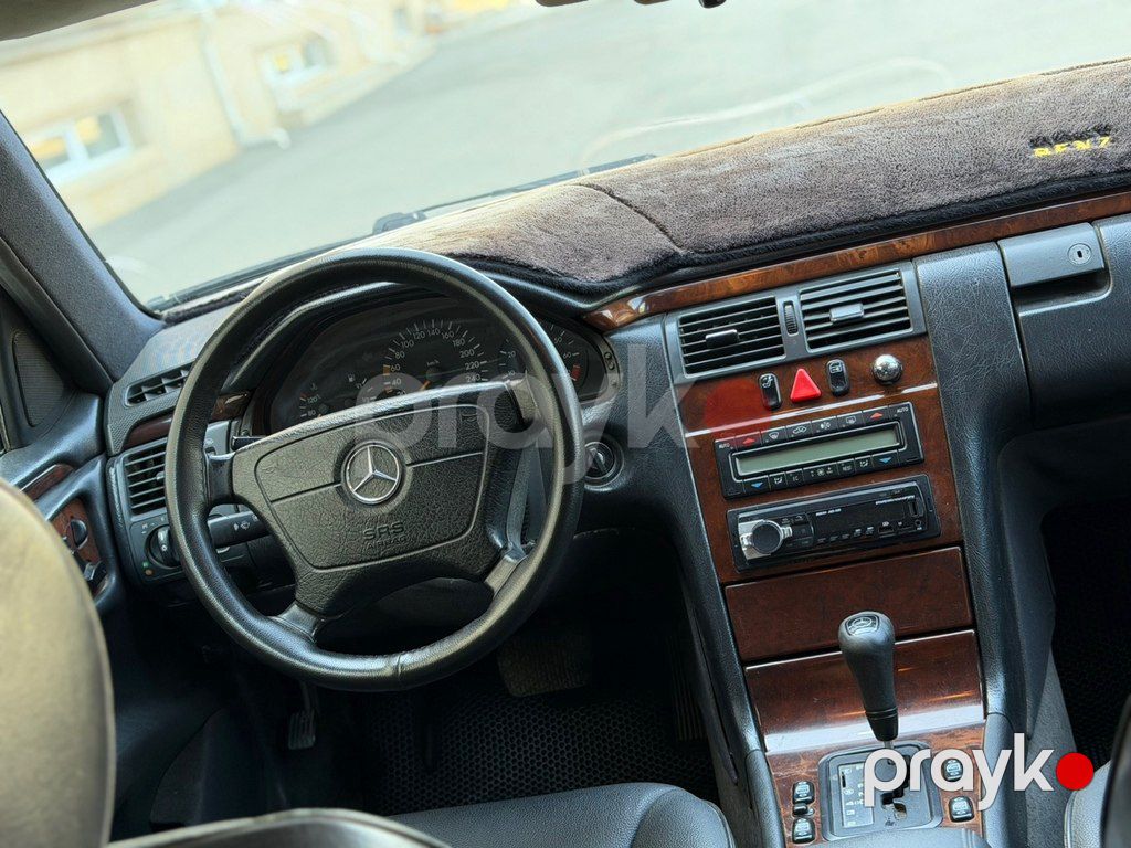 Mercedes E 320, 3.2 L, 1995 il, 285 000 km — Avtomobillər, Xırdalan (10)
