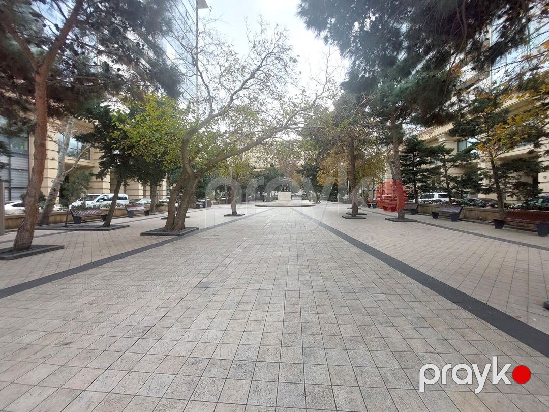 Satılır 3 otaqlı köhnə tikili 110 m² — Mənzil, Bakı (2)