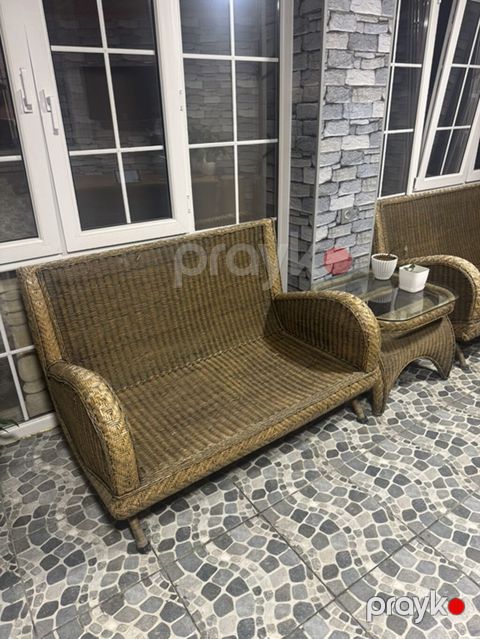Təbii rəngli rattan (süni rattan/hasır üslubunda) oturacaq dəsti — Bakı