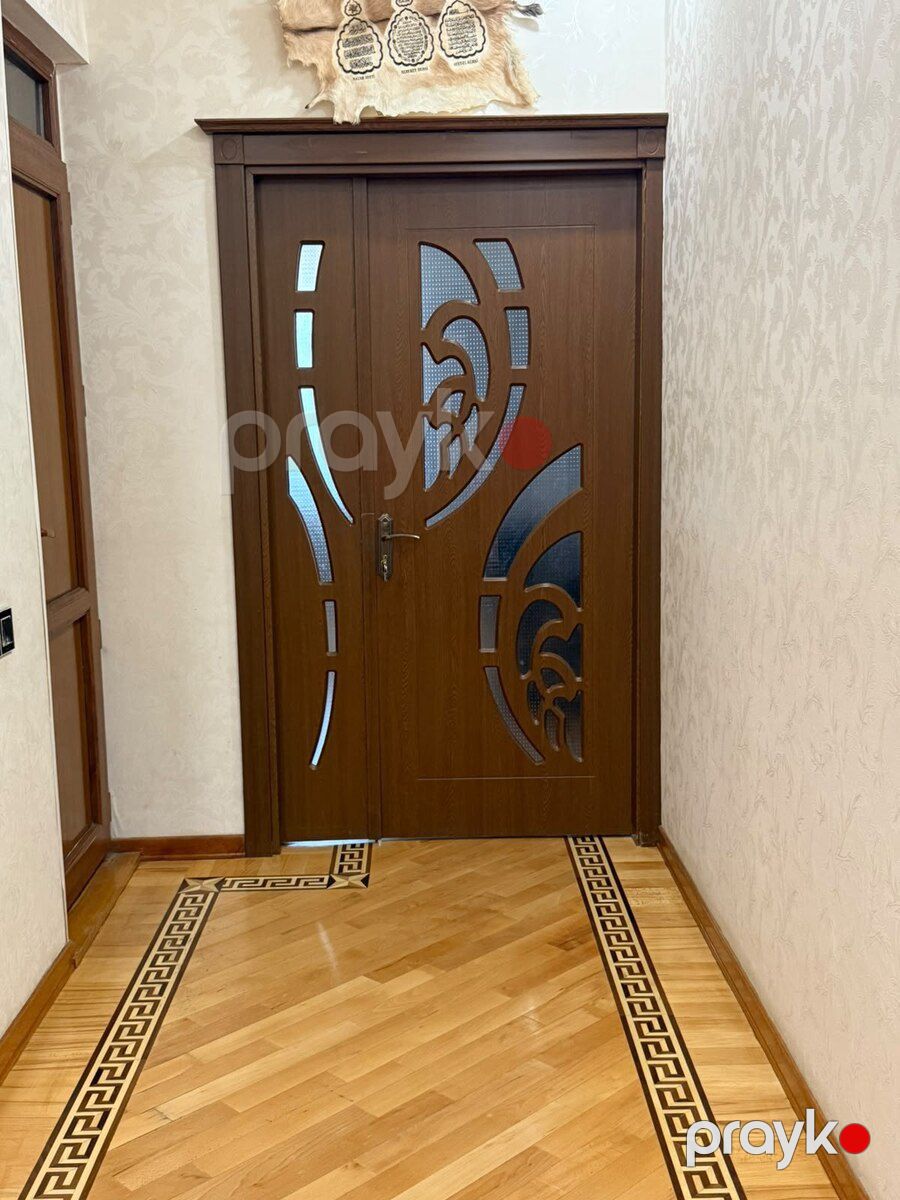 Qonağ otağı qapısı — Təmir və inşaat, Bakı