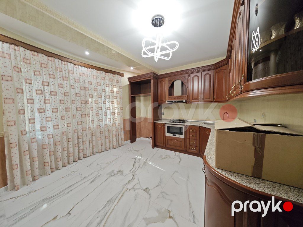 Satılır 6 otaqlı həyət evi/bağ evi 350 m² — Ev, villa, Bakı (11)