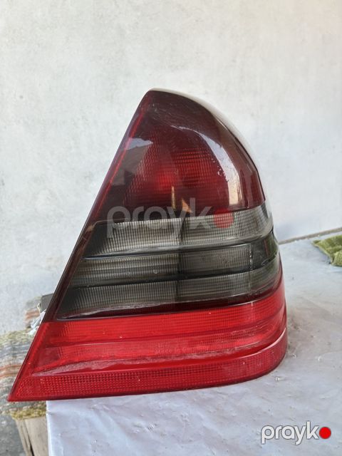 Mercedes c180 stop işığı — Bakı