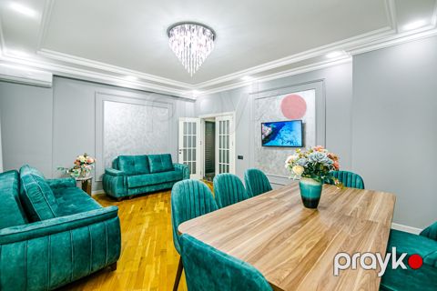 İcarəyə verilir 5 otaqlı köhnə tikili 250 m² — Bakı