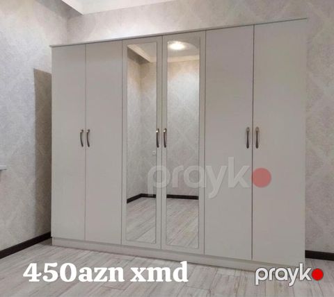 Ağ rəngdə, 5 qapılı geniş geyim dolabı. Orta hissədə tam boy iki güzgü — Mehdiabad