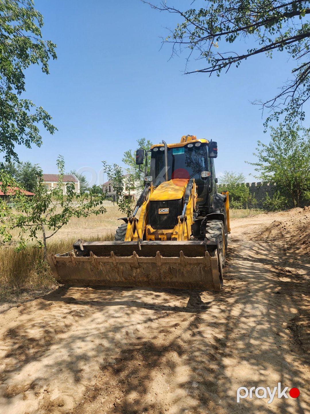 JCB, 2015 il, icarəsi — Avtomobil icarəsi, Bakı (8)