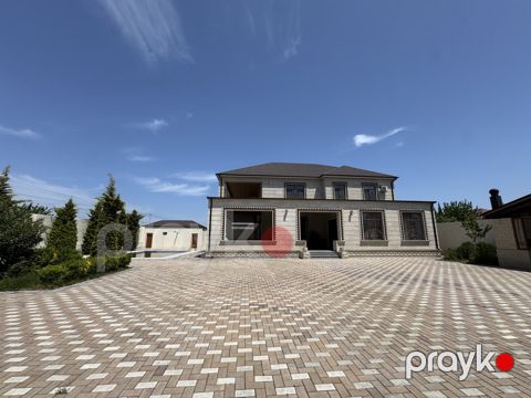 Satılır 6 otaqlı həyət evi/bağ evi 300 m² — Bakı