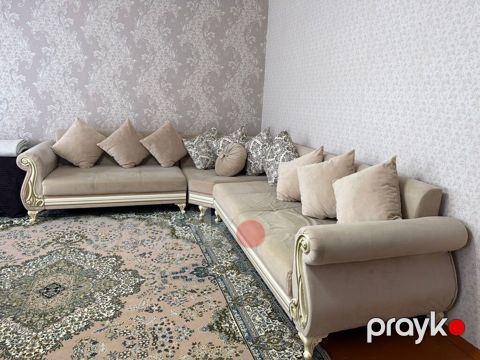 Künc divan, İşlənmiş, Açılmayan, Bazasız, Ödənişli çatdırılma — Bakı