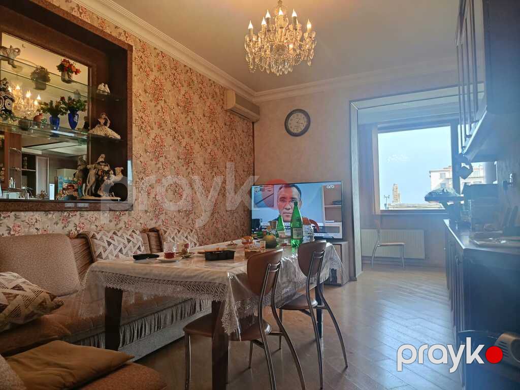 Satılır 7 otaqlı köhnə tikili 400 m² — Mənzil, Bakı (6)