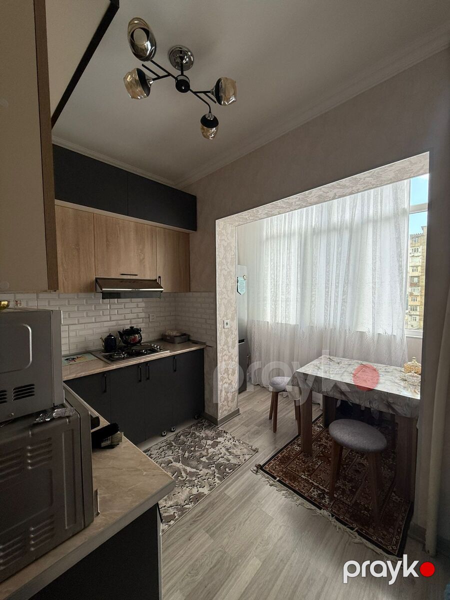 Satılır 4 otaqlı köhnə tikili 110 m² — Mənzil, Bakı (7)