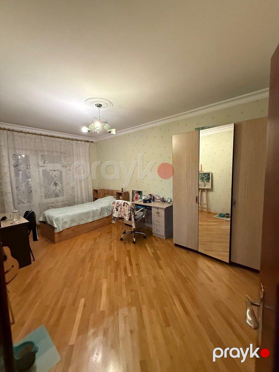 Satılır 4 otaqlı köhnə tikili 100 m² — Mənzil, Bakı (10)