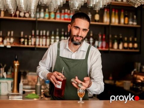 28 mayda yerleşen BeerKend pub restoranına barmen axtarılır iş saatı — Bakı