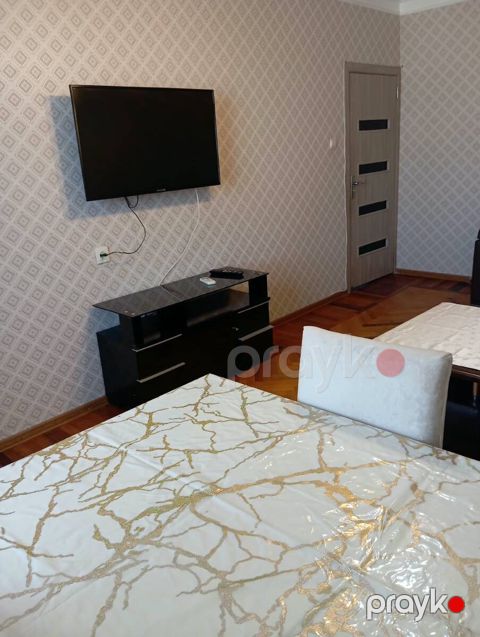 2-otaqlı mənzil kirayə verilir, M. Hadi küç., 65 m² — Bakı