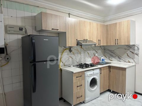 İcarəyə verilir 2 otaqlı köhnə tikili 60 m² — Bakı