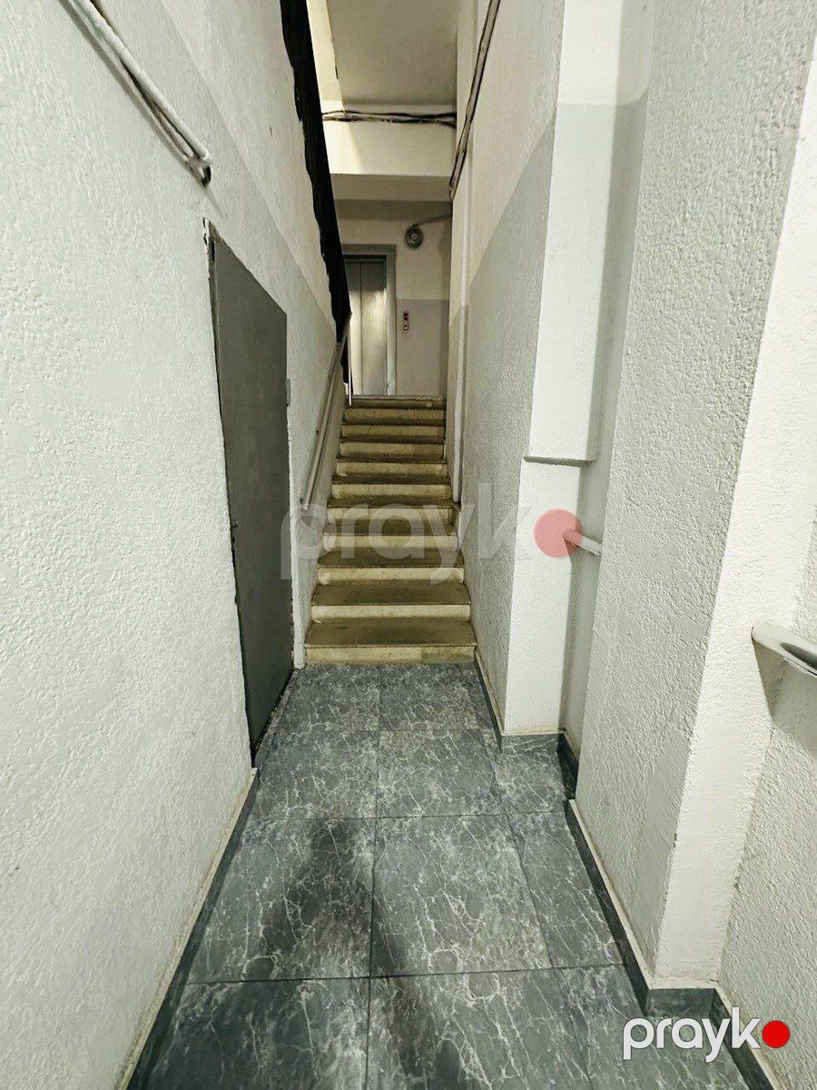 Satılır 2 otaqlı köhnə tikili 72 m² — Mənzil, Bakı (9)