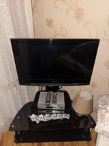 Samsung LCD televizor və rəqəmsal TV qəbuledici dəsti Samsung — TV və video texnikası