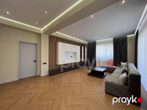 İcarəyə verilir 3 otaqlı yeni tikili 157 m²