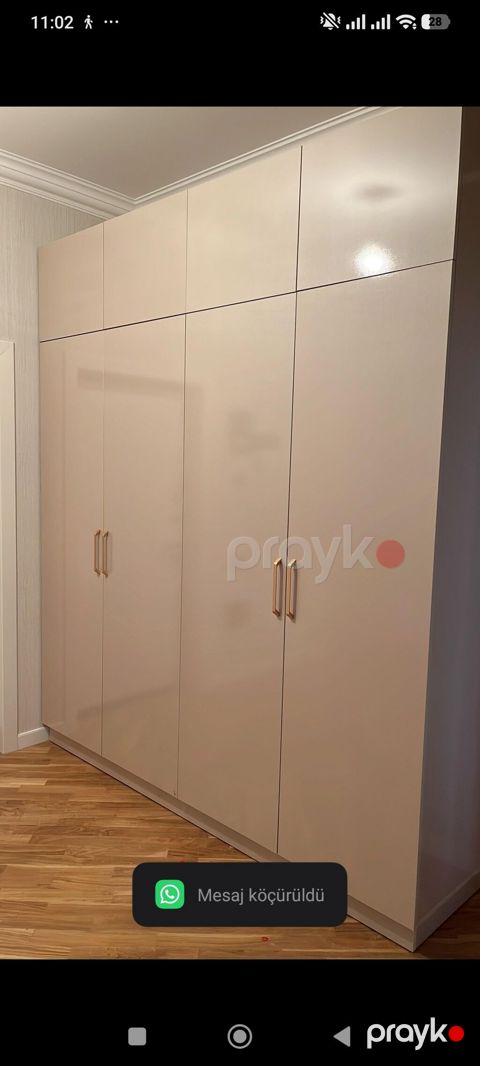 Dolab - 500 manatDolab ideal vəziyyətde 500azn Olcusu 224/60/258 Unvan — Bakı