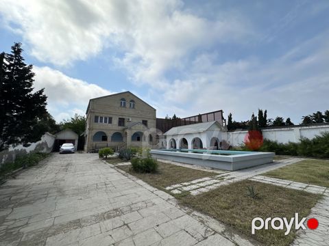 Satılır 8 otaqlı həyət evi/bağ evi 600 m² — Bakı