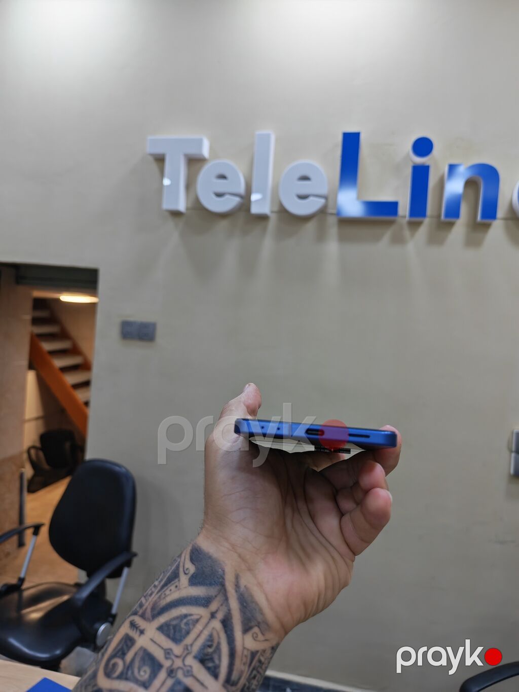 Samsung Galaxy Z Flip7, 256 GB, rəng - Göy, Zəmanət, Barmaq izi, Simsiz şarj — Samsung, Bakı (4)