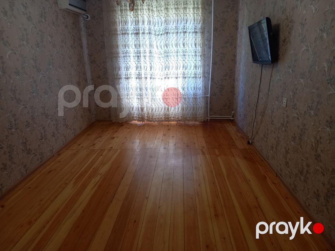 Satılır 2 otaqlı köhnə tikili 60 m² — Mənzil, Bakı (3)