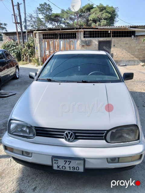 Volkswagen Golf III, ağ rəng, 5 qapılı hetçbek. Əsas xüsusiyyətlər — Digah