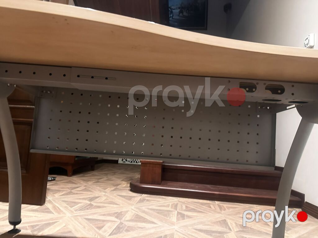 Ofis/iş masası – ağac teksturalı üstəlik, metal karkaslı 2 masa 1 — Ofis mebeli, Gəncə (4)