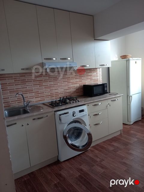 İcarəyə verilir 2 otaqlı köhnə tikili 64 m² — Bakı