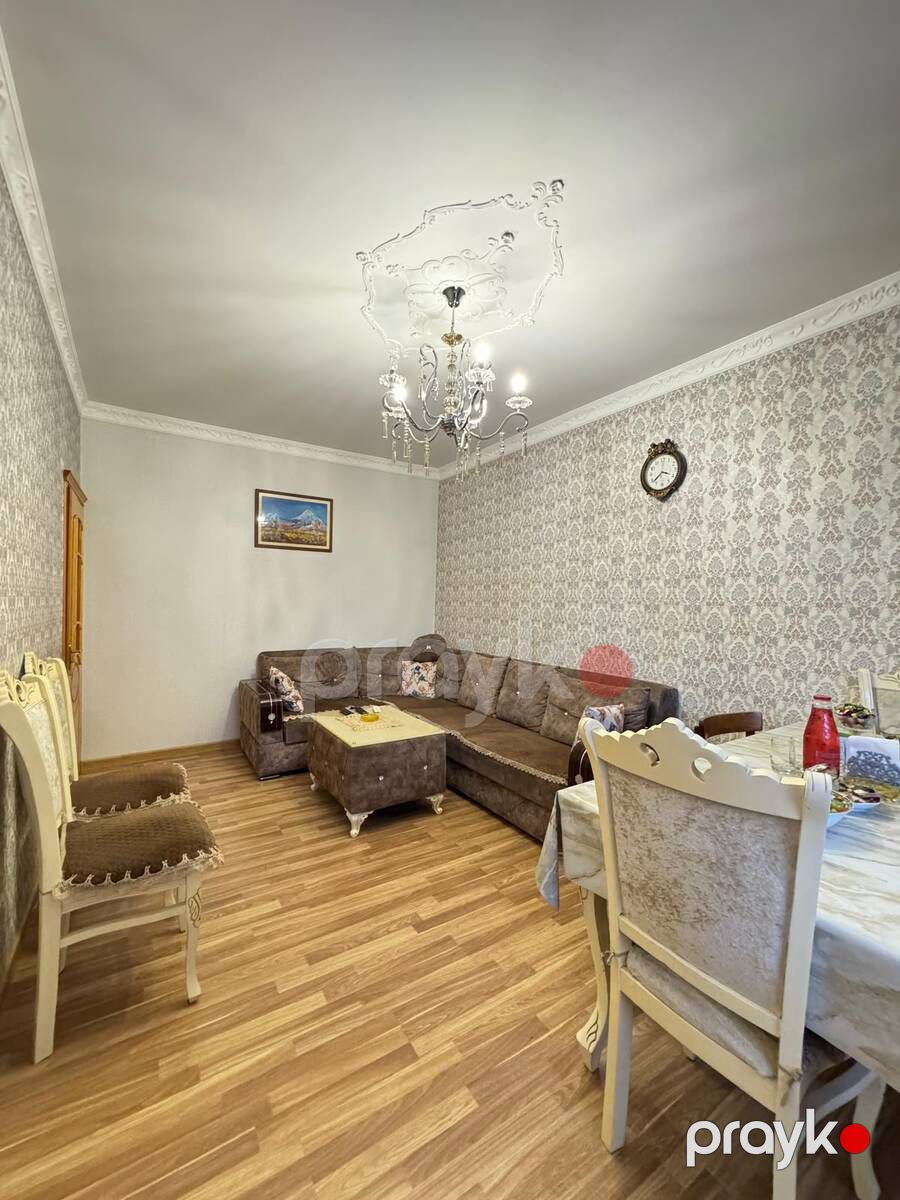 Satılır 4 otaqlı köhnə tikili 110 m² — Mənzil, Bakı (2)