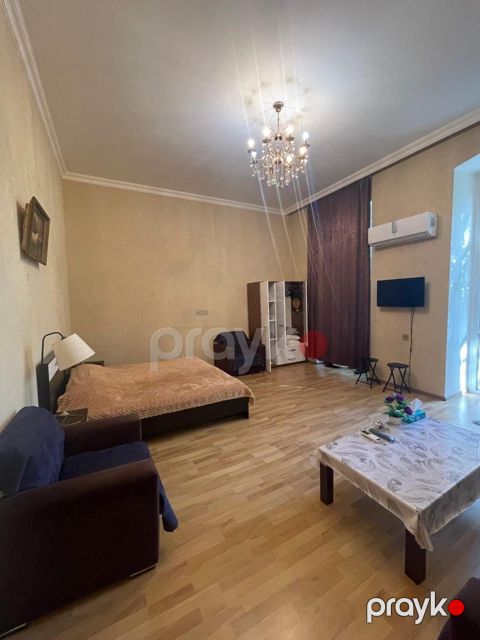 İcarəyə verilir 2 otaqlı köhnə tikili 60 m² — Bakı