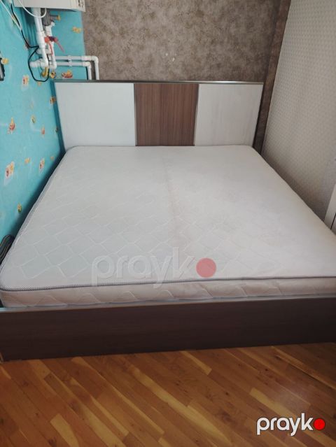 İki nəfərlik çarpayı və döşək dəsti - Ölçü: təxmini 160×200 sm — Sumqayıt