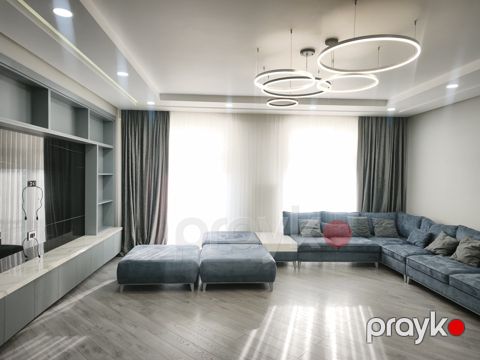 Satılır 4 otaqlı yeni tikili 273 m² — Bakı