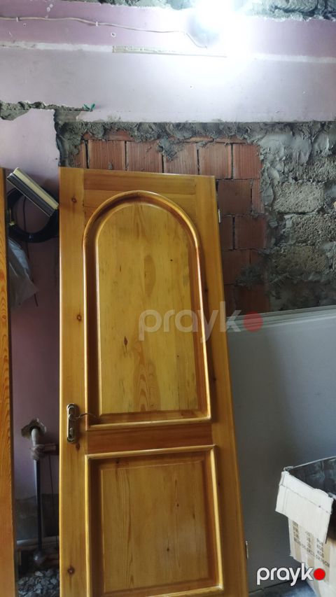Məhsul: Taxta daxili qapılar (2 ədəd) Təsvir: - Material: Tam ağac — Masazır