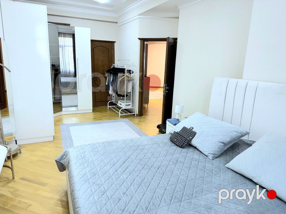 Satılır 4 otaqlı yeni tikili 214 m² — Mənzil, Bakı (7)