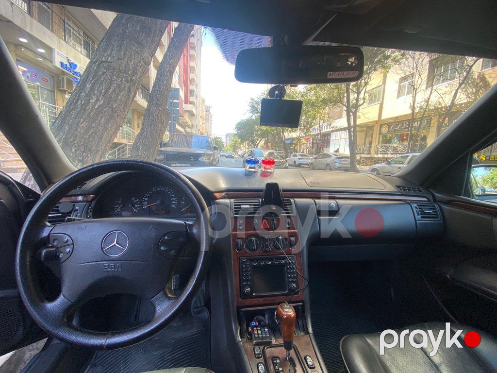 Mercedes E 220, 2.2 L, 2002 il, 575 458 km — Avtomobillər, Bakı (3)