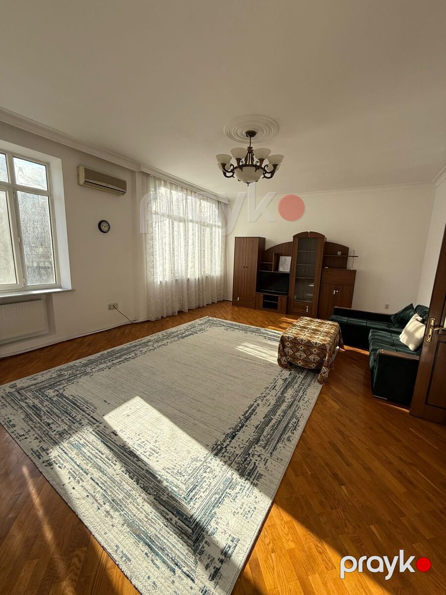 İcarəyə verilir 2 otaqlı köhnə tikili 94 m² — Mənzil, Bakı (9)