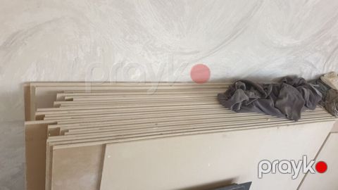 Alçipan 25ədəd var Ölçü 1.2x2.5m Qalınlığı 0.8sm Qiymət 5₼ Evimizdə