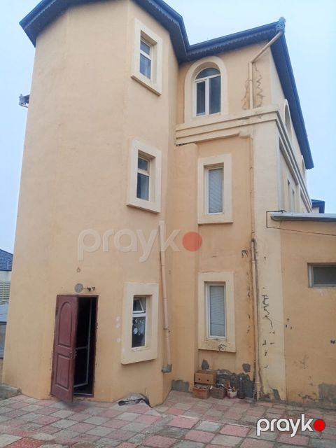 Satılır 8 otaqlı həyət evi/bağ evi 350 m² — Bakı